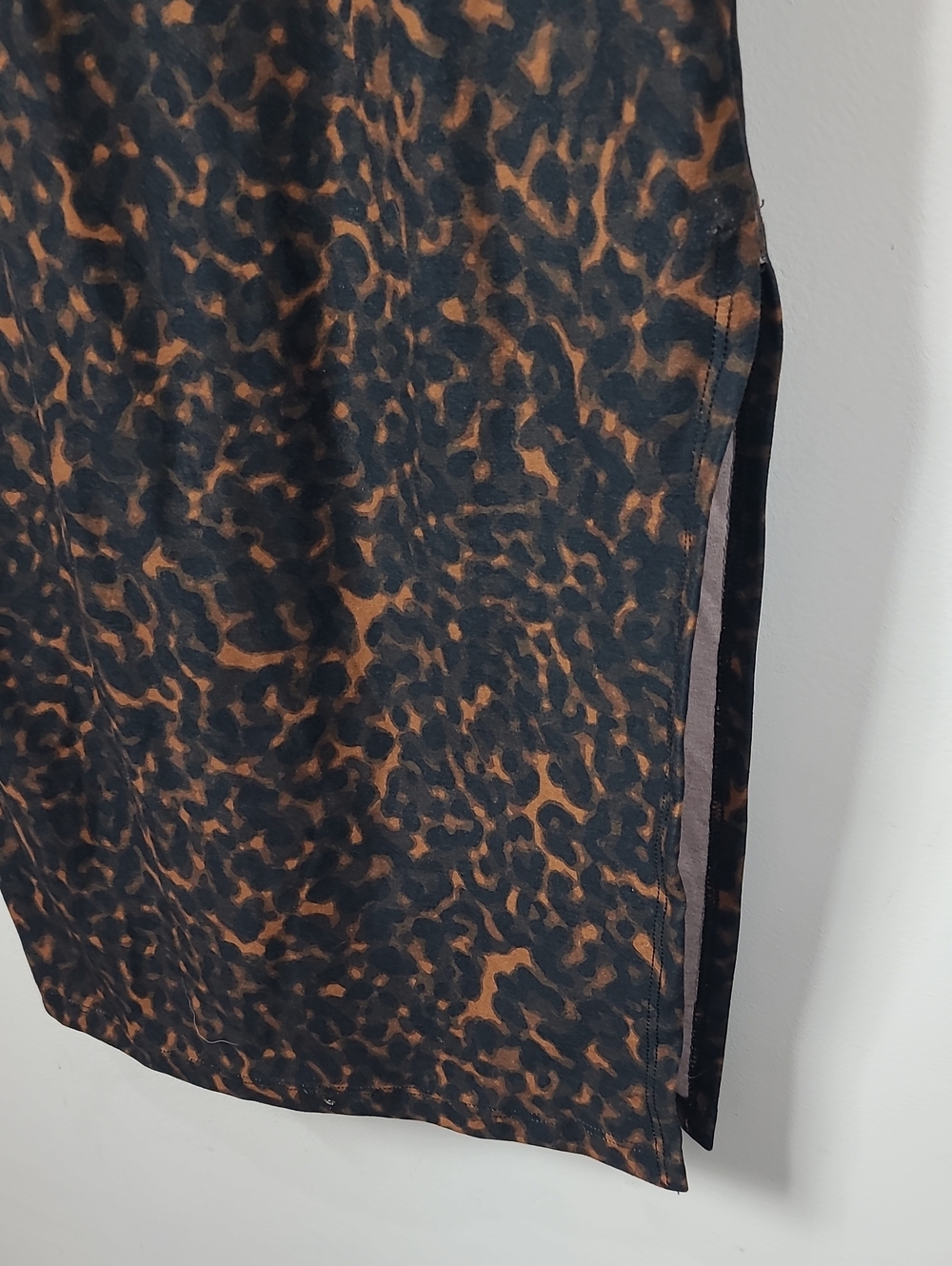 Beyond Yoga Softmark Icon Chai Tortoise Animal Print Black Bodycon Midi Dress S - Picture 10 of 13